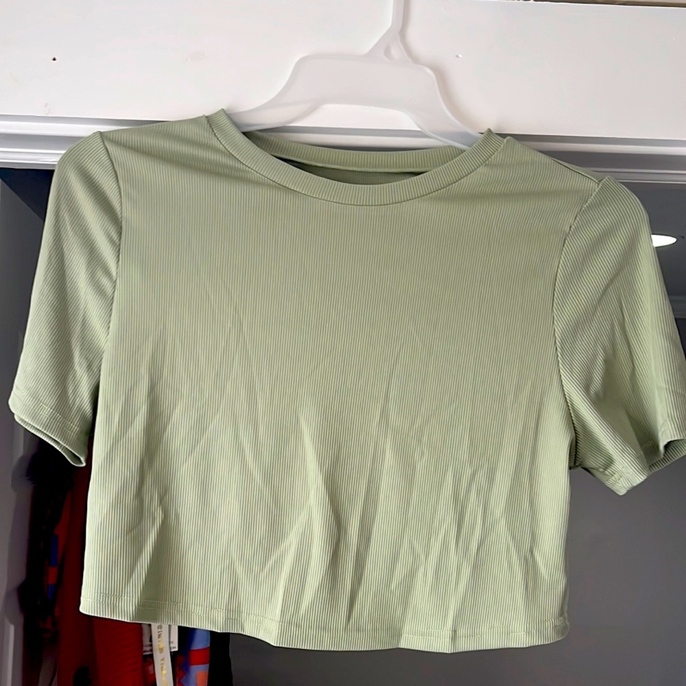 SHEIN Crop top